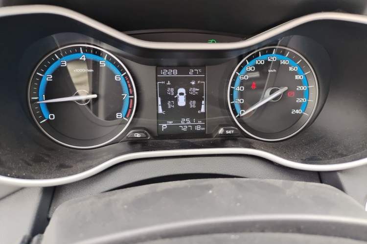 Used Geely Auto Emgrand 2020 1.5L CVT Luxury Model Odometer Close Up