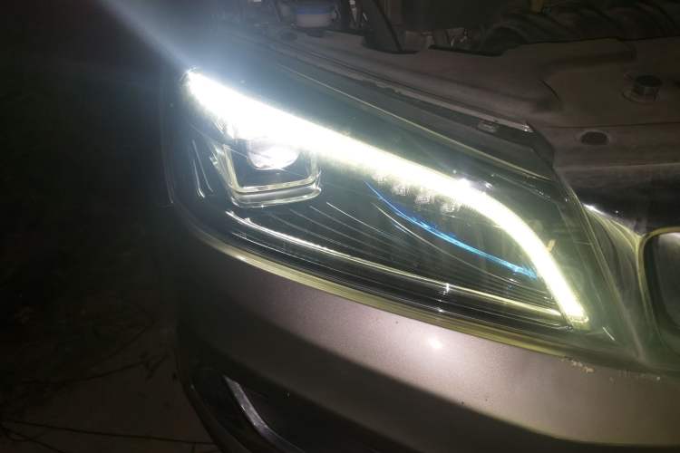Used Geely Auto Emgrand 2020 1.5L CVT Upward Version Right Front Headlight