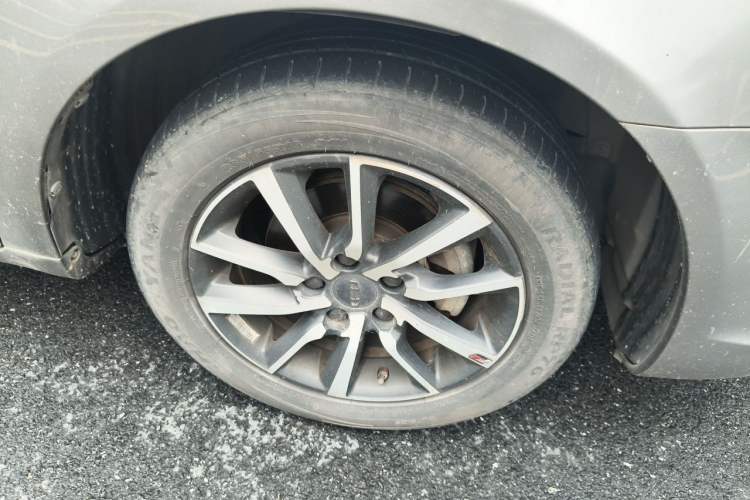 Used Geely Auto Emgrand 2020 1.5L CVT Luxury Edition Right Front Wheel Hub