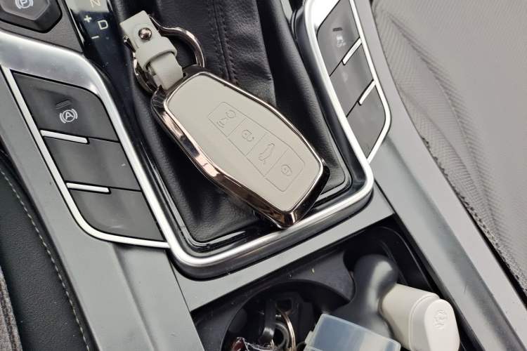 Used Geely Auto Emgrand 2020 1.5L CVT Luxury Model Vehicle Key