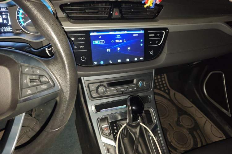 Used Geely Auto Emgrand 2020 1.5L CVT Luxury Model Audio And AC Panel