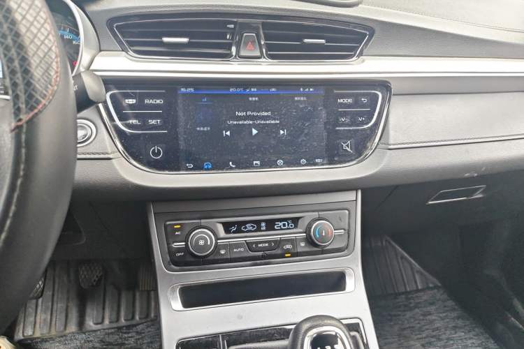Used Geely Auto Emgrand 2020 1.5L Manual Luxury Model Audio And AC Panel
