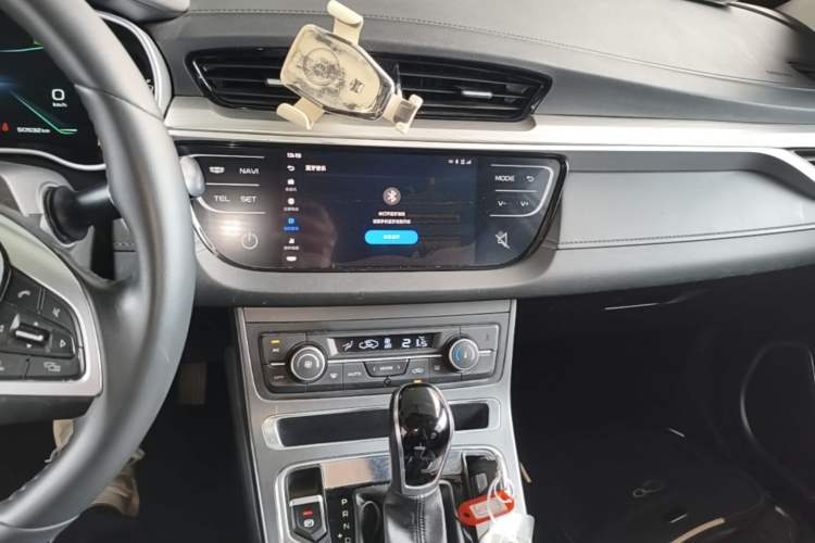 Used Geely Auto Emgrand 2020 1.5L CVT Upward Version Audio And AC Panel