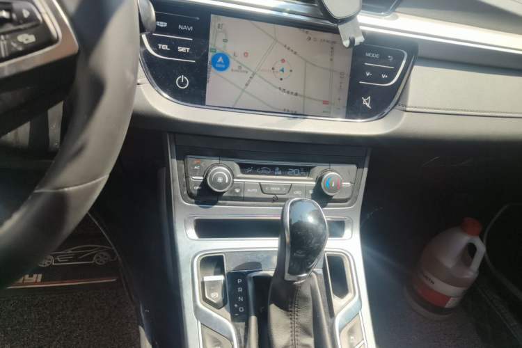 Used Geely Auto Emgrand 2020 1.5L CVT Upward Version Audio And AC Panel