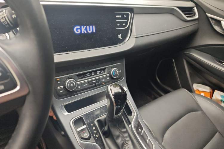 Used Geely Auto Emgrand 2020 1.5L CVT Upward Version Audio And AC Panel