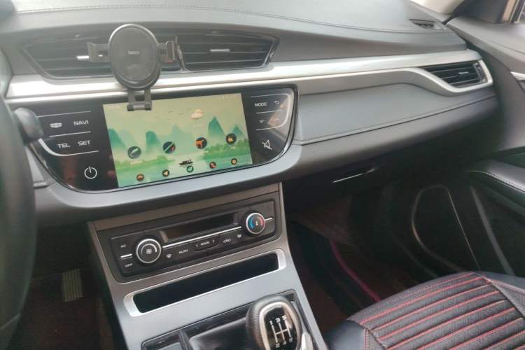Used Geely Auto Emgrand 2020 1.5L Manual Upward Edition Audio And AC Panel