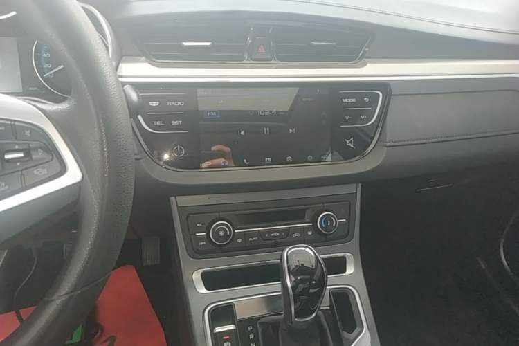Used Geely Auto Emgrand 2020 1.5L CVT Luxury Model Audio And AC Panel
