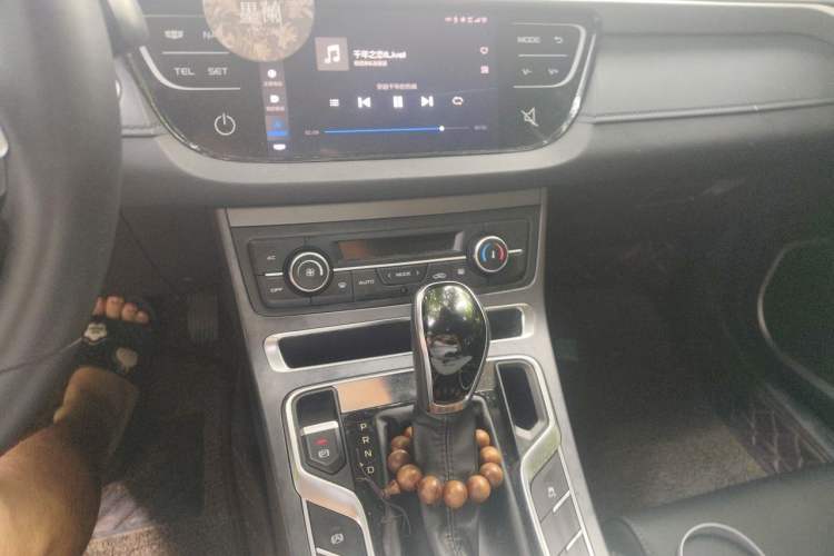 Used Geely Auto Emgrand 2020 1.5L CVT Upward Version Audio And AC Panel