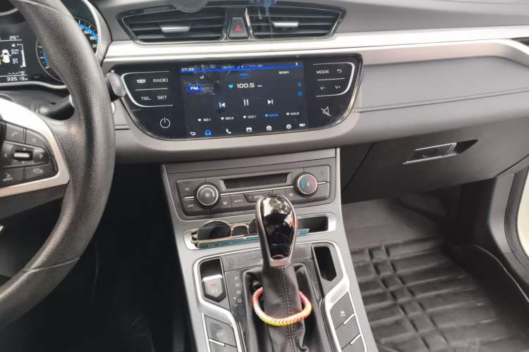 Used Geely Auto Emgrand 2020 1.5L CVT Luxury Model Audio And AC Panel