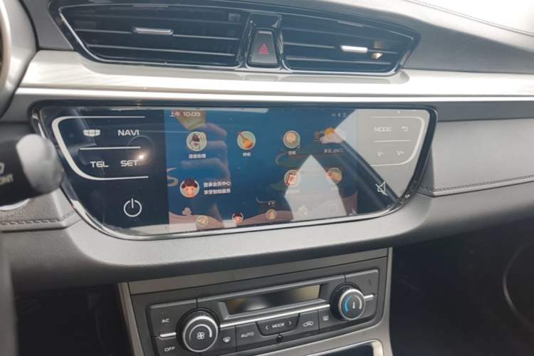 Used Geely Auto Emgrand 2020 1.5L CVT Upward Version Audio And AC Panel