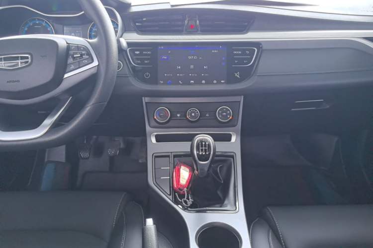 Used Geely Auto Emgrand 2020 1.5L Manual Comfort Version Audio And AC Panel