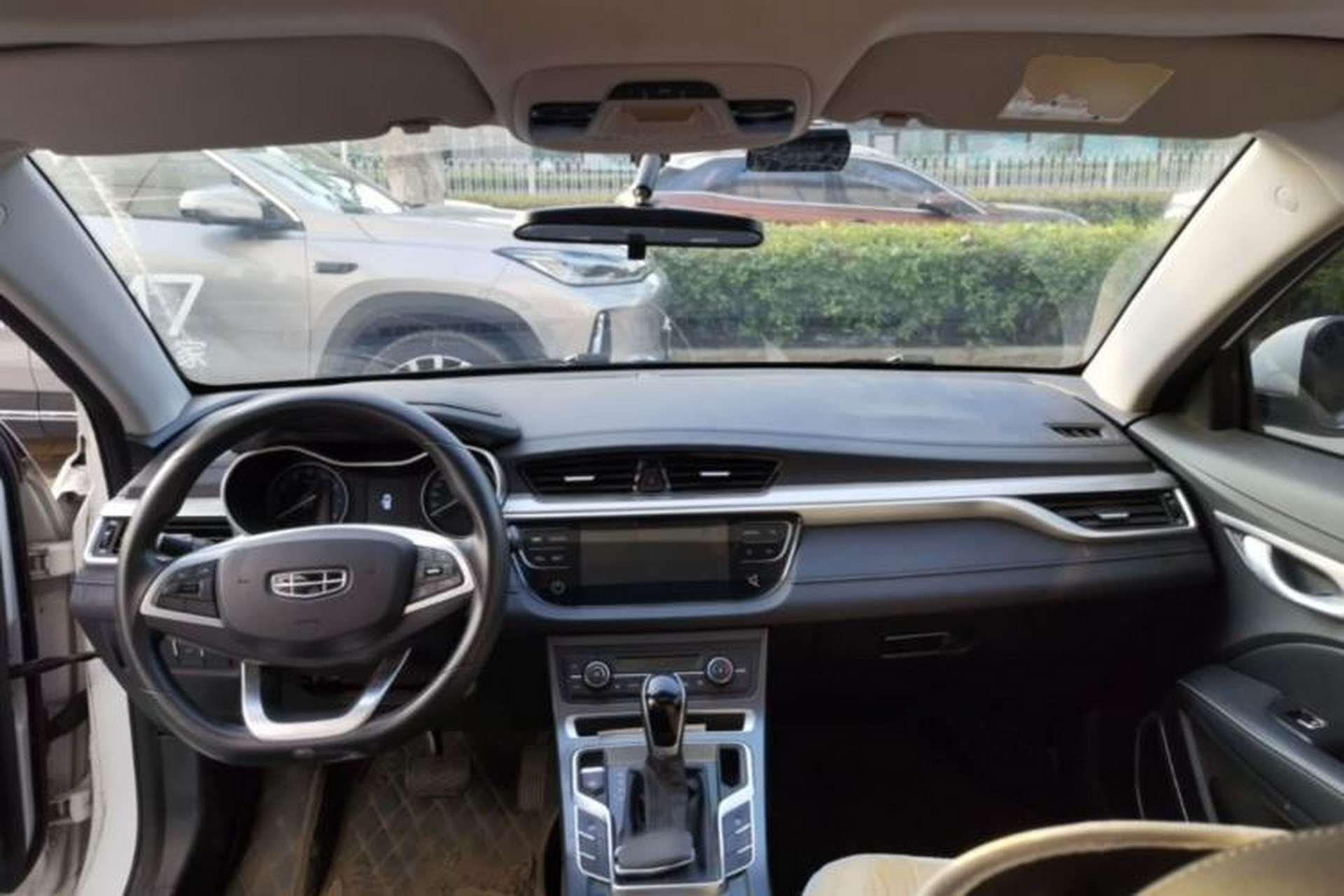 Used Geely Auto Emgrand 2020 1.5L CVT Luxury Model Center Console