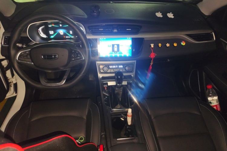 Used Geely Auto Emgrand 2020 1.5L CVT Upward Version Center Console