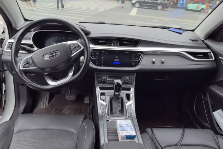Used Geely Auto Emgrand 2020 1.5L CVT Upward Version Center Console