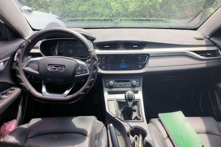 Used Geely Auto Emgrand 2020 1.5L Manual Upward Edition Center Console