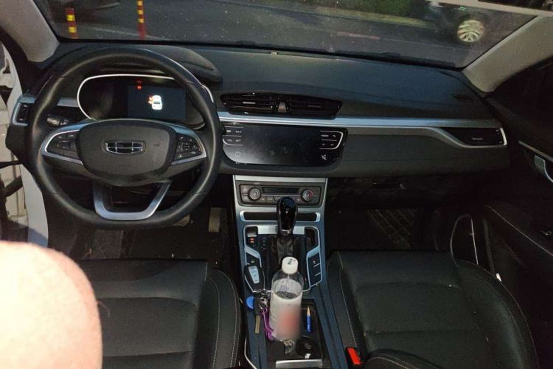Used Geely Auto Emgrand 2020 1.5L CVT Upward Version Center Console