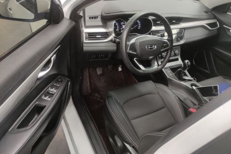 Used Geely Auto Emgrand 2020 1.5L Manual Luxury Model Driver Seat