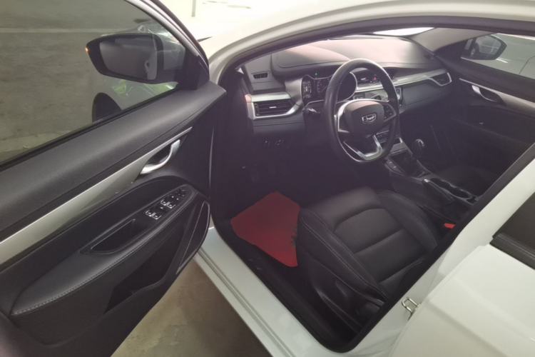 Used Geely Auto Emgrand 2020 1.5L Manual Luxury Model Driver Seat