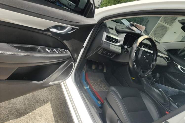 Used Geely Auto Emgrand 2020 1.5L Manual Upward Edition Driver Seat