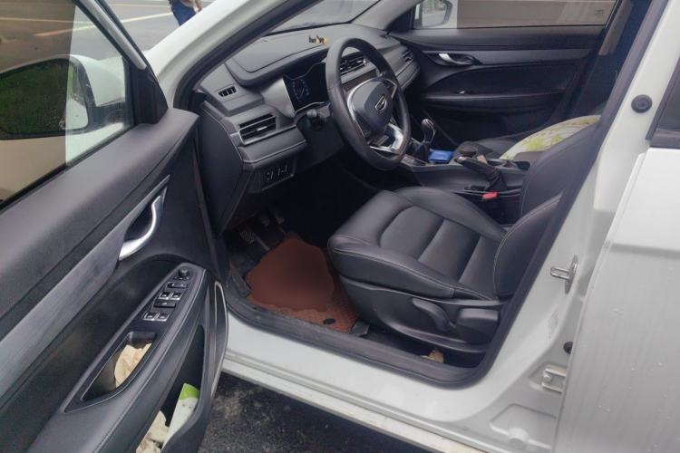 Used Geely Auto Emgrand 2020 1.5L Manual Luxury Model Driver Seat