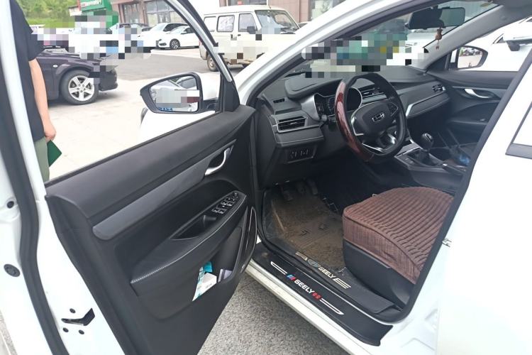 Used Geely Auto Emgrand 2020 1.5L Manual Comfort Version Driver Seat