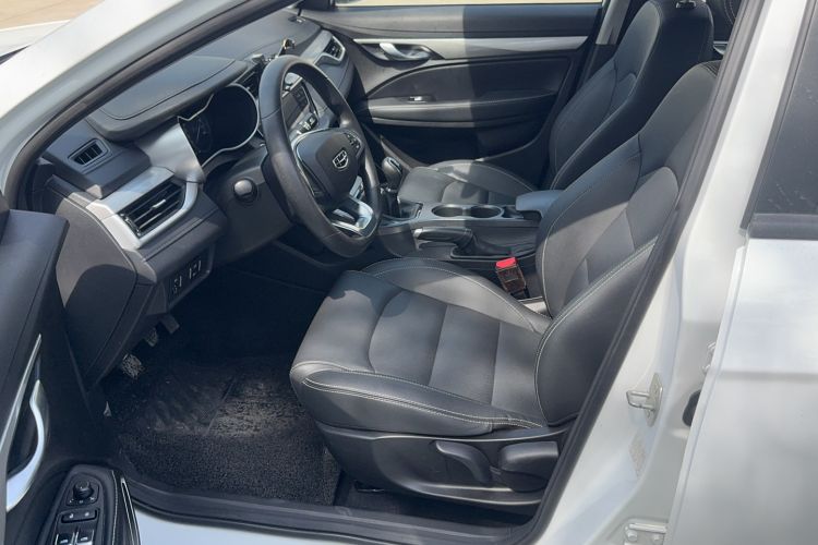 Used Geely Auto Emgrand 2020 1.5L Manual Luxury Model Driver Seat