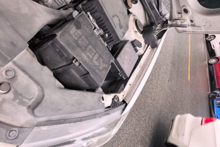 Used Geely Auto Emgrand 2020 1.5L CVT Upward Version Engine Bay Left