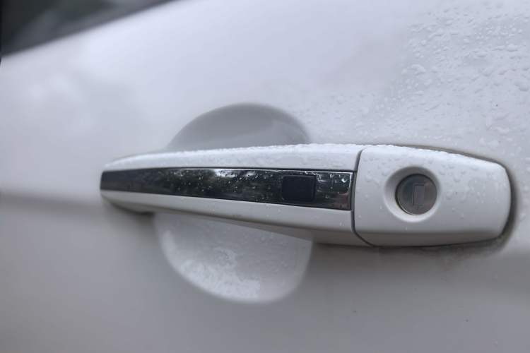 Used Geely Auto Emgrand 2020 1.5L CVT Luxury Model Exterior 9