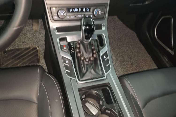 Used Geely Auto Emgrand 2020 1.5L CVT Upward Version Gear Lever