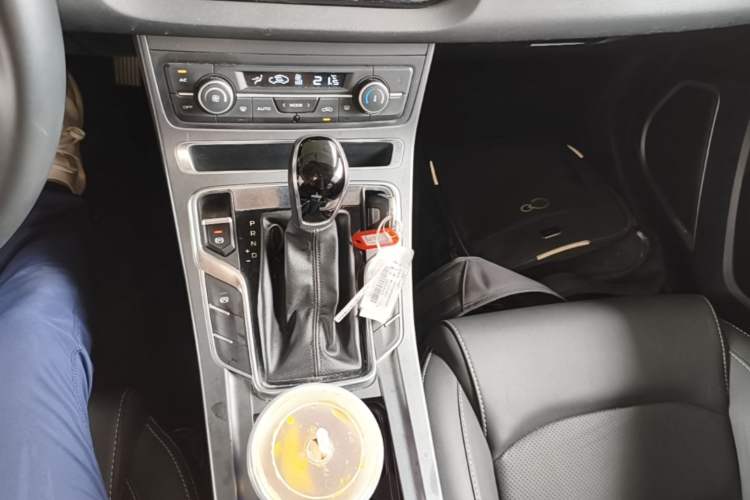 Used Geely Auto Emgrand 2020 1.5L CVT Upward Version Gear Lever