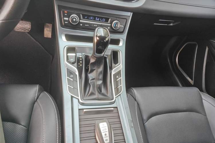 Used Geely Auto Emgrand 2020 1.5L CVT Luxury Model Gear Lever
