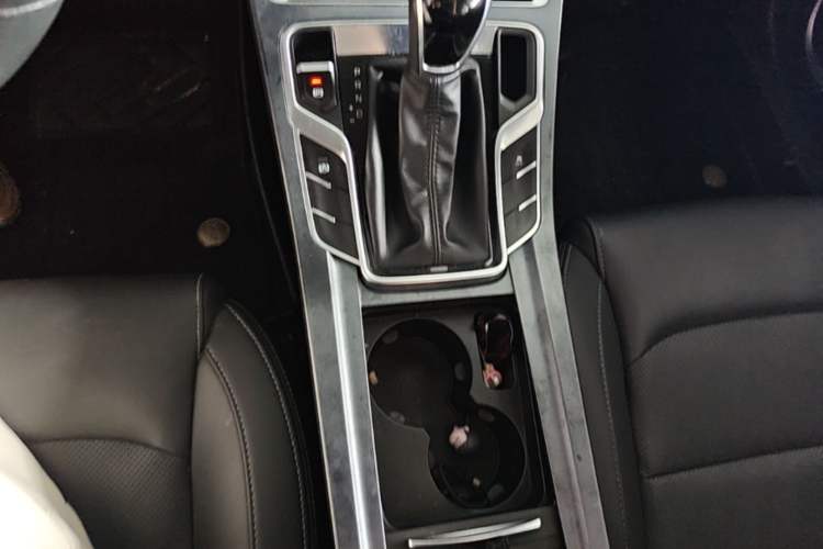 Used Geely Auto Emgrand 2020 1.5L CVT Upward Version Gear Lever