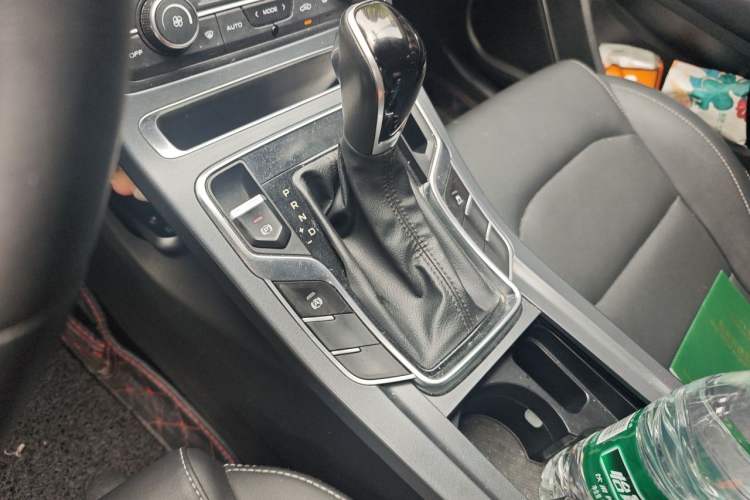 Used Geely Auto Emgrand 2020 1.5L CVT Upward Version Gear Lever