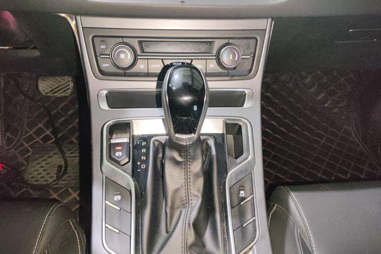 Used Geely Auto Emgrand 2020 1.5L CVT Luxury Model Gear Lever