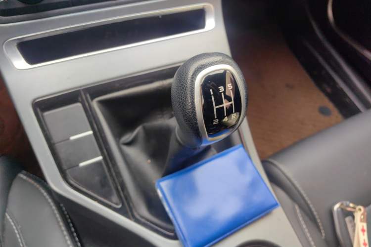 Used Geely Auto Emgrand 2020 1.5L Manual Luxury Model Gear Lever