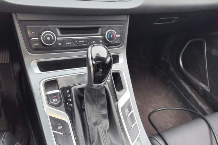 Used Geely Auto Emgrand 2020 1.5L CVT Upward Version Gear Lever