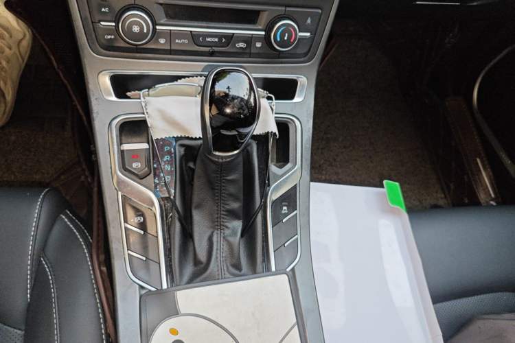 Used Geely Auto Emgrand 2020 1.5L CVT Upward Version Gear Lever