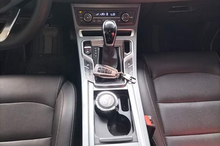 Used Geely Auto Emgrand 2020 1.5L CVT Luxury Model Gear Lever