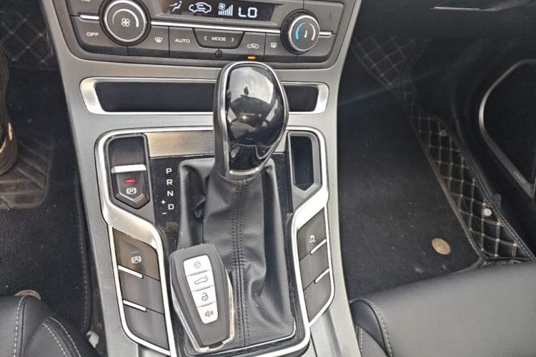 Used Geely Auto Emgrand 2020 1.5L CVT Upward Version Gear Lever