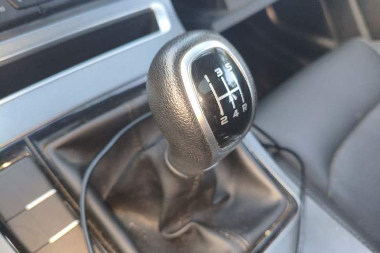 Used Geely Auto Emgrand 2020 1.5L Manual Upward Edition Gear Lever