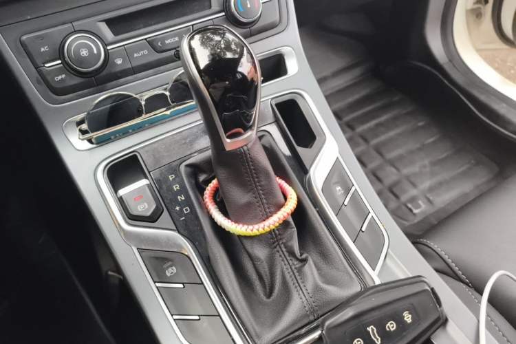 Used Geely Auto Emgrand 2020 1.5L CVT Luxury Model Gear Lever