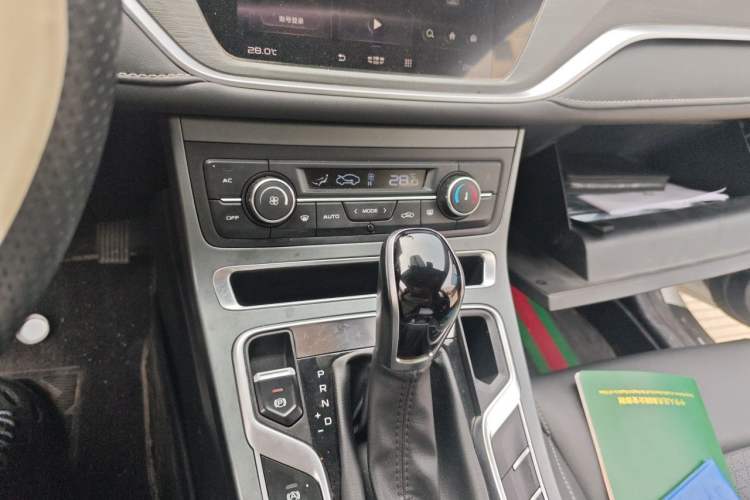 Used Geely Auto Emgrand 2020 1.5L CVT Luxury Model Gear Lever