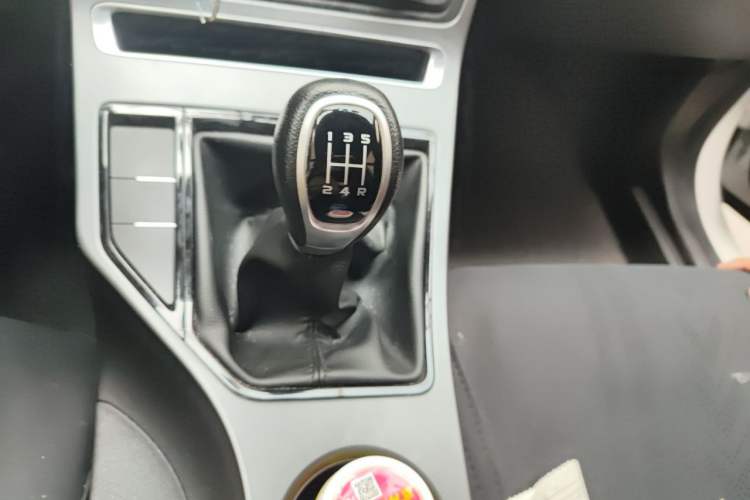 Used Geely Auto Emgrand 2020 1.5L Manual Upward Edition Gear Lever