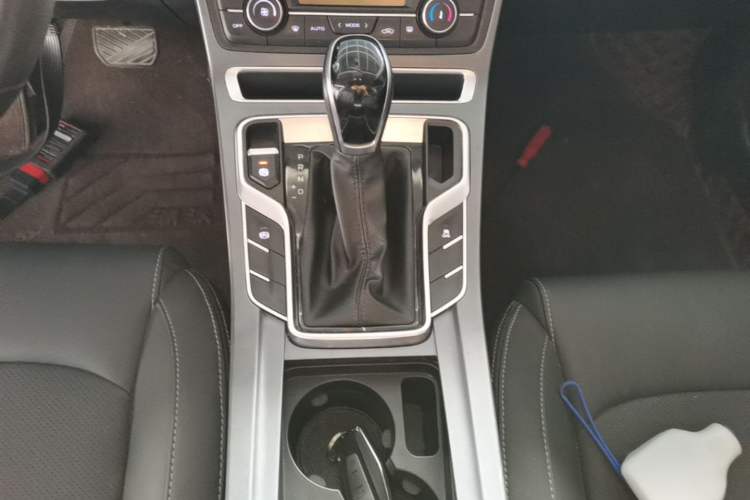 Used Geely Auto Emgrand 2020 1.5L CVT Luxury Model Gear Lever