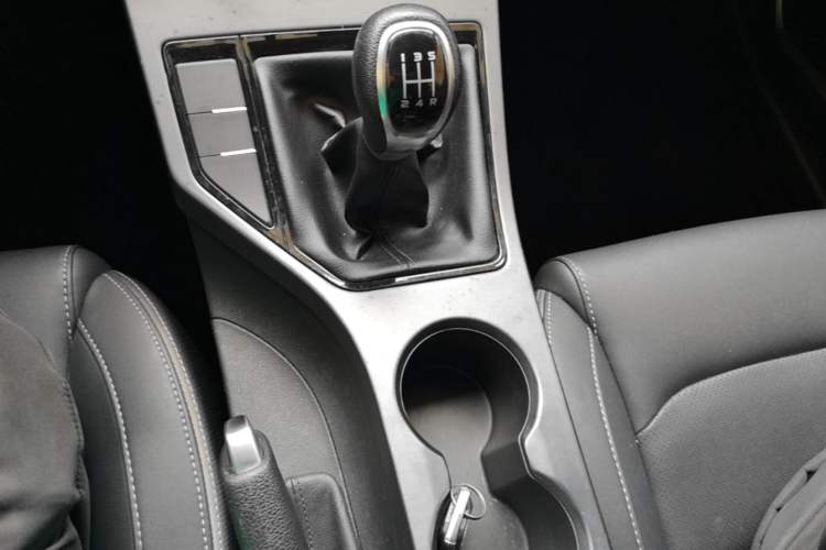 Used Geely Auto Emgrand 2020 1.5L Manual Comfort Version Gear Lever