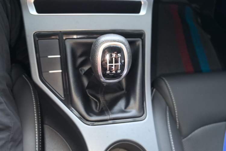 Used Geely Auto Emgrand 2020 1.5L Manual Comfort Version Gear Lever