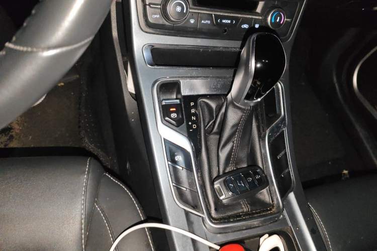 Used Geely Auto Emgrand 2020 1.5L CVT Upward Version Gear Lever