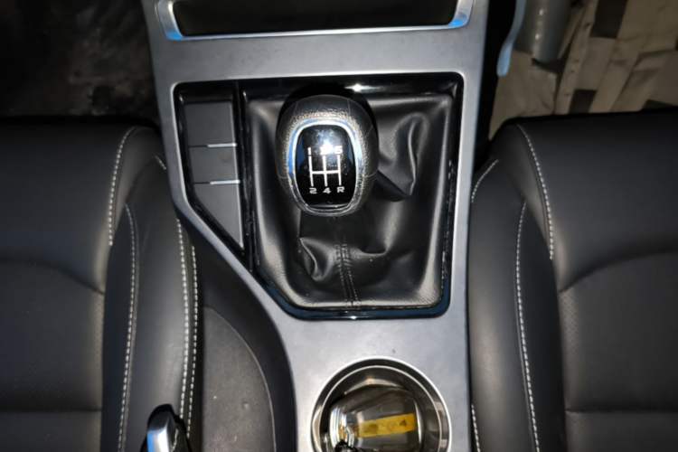 Used Geely Auto Emgrand 2020 1.5L Manual Luxury Model Gear Lever