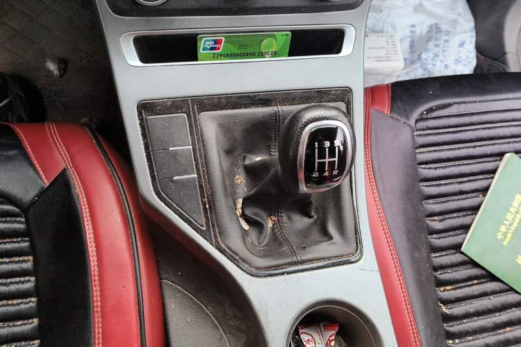 Used Geely Auto Emgrand 2020 1.5L Manual Comfort Version Gear Lever