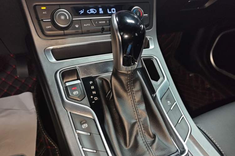 Used Geely Auto Emgrand 2020 1.5L CVT Upward Version Gear Lever